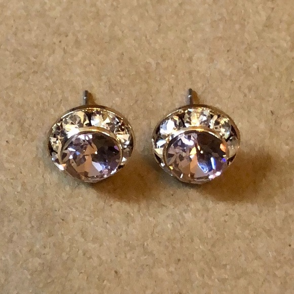 🎉LAST PAIR Host Pick⭐️ Champagne Rhinestone Studs - Picture 5 of 6